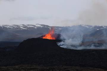 Pohled na hlavní sopečný kužel