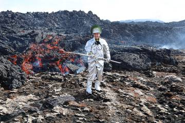 Lukáš Krmíček po odběru čedičové lávy